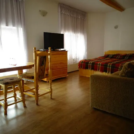 Guest house Nia Raykovo